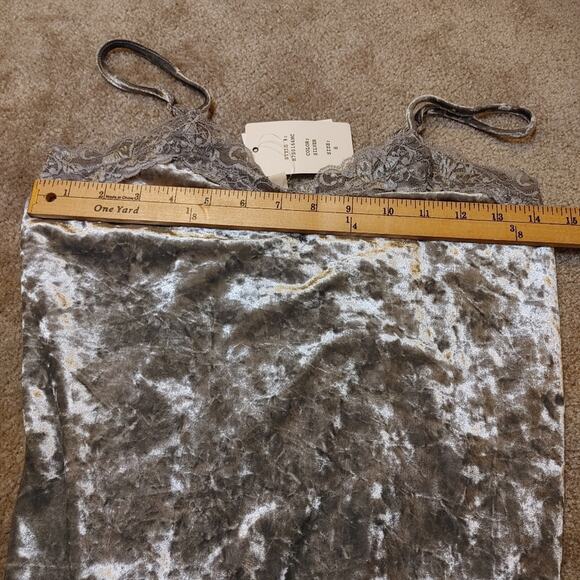Hippie Rose Size Small S New NWT Velvet Silver Shiny Tank Top Lace Metallic - Picture 12 of 13